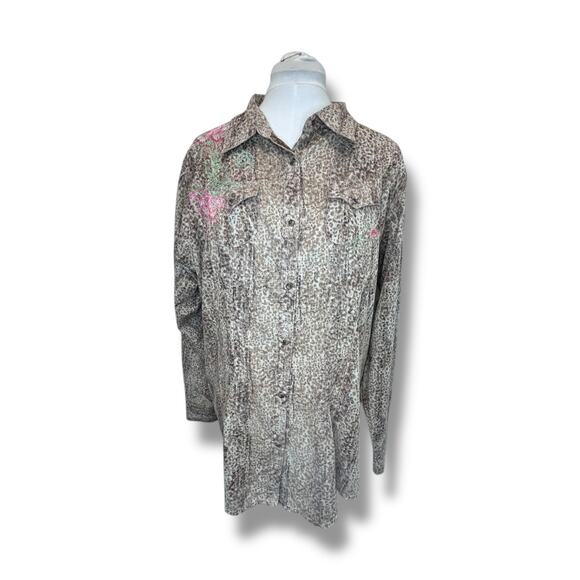 Wrangler Women’s Pearl Snap Embroidered Western Animal Print Shirt size XXL - Picture 1 of 13